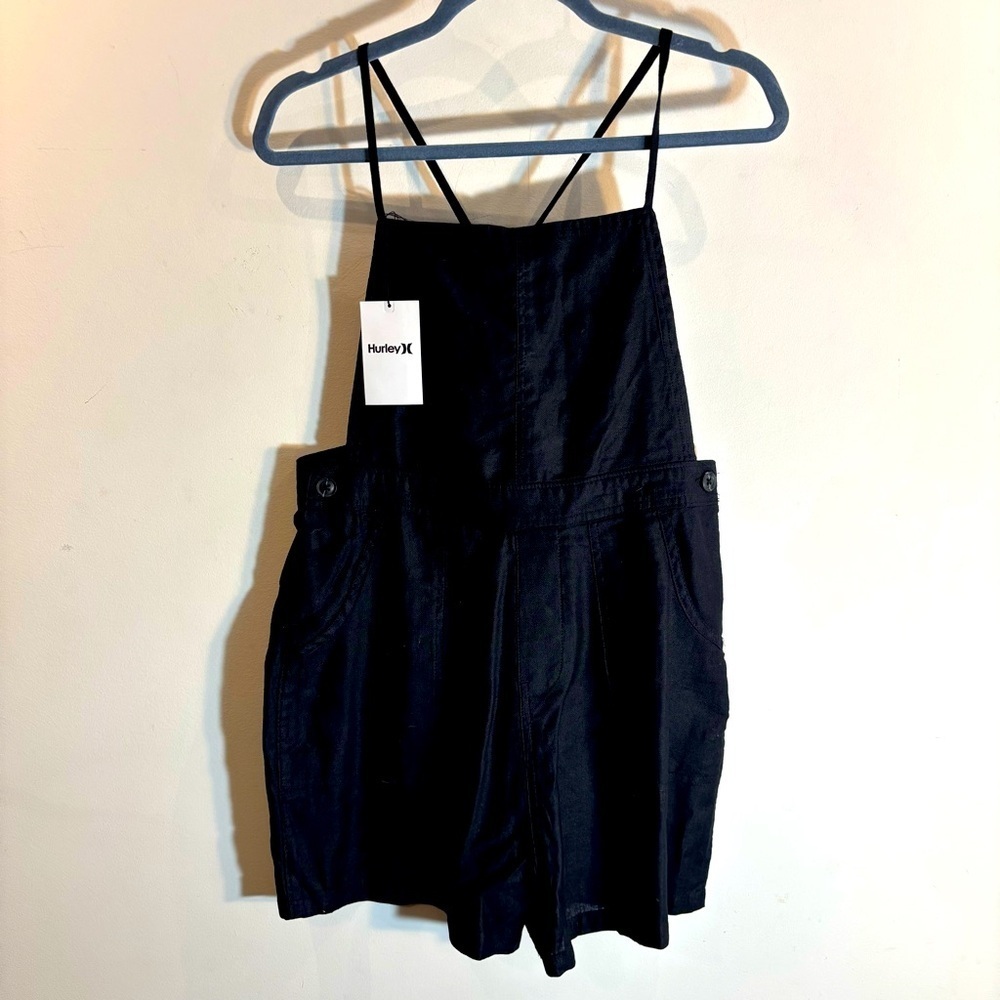 HURLEY Sz M Short Overalls 50% Cotton 50% Linen Blend Adjustable Straps NEW